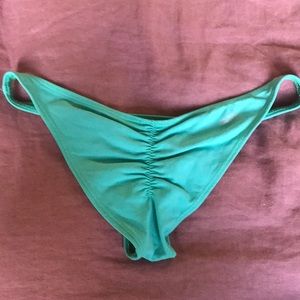 Pakaloha bikini bottom only size L